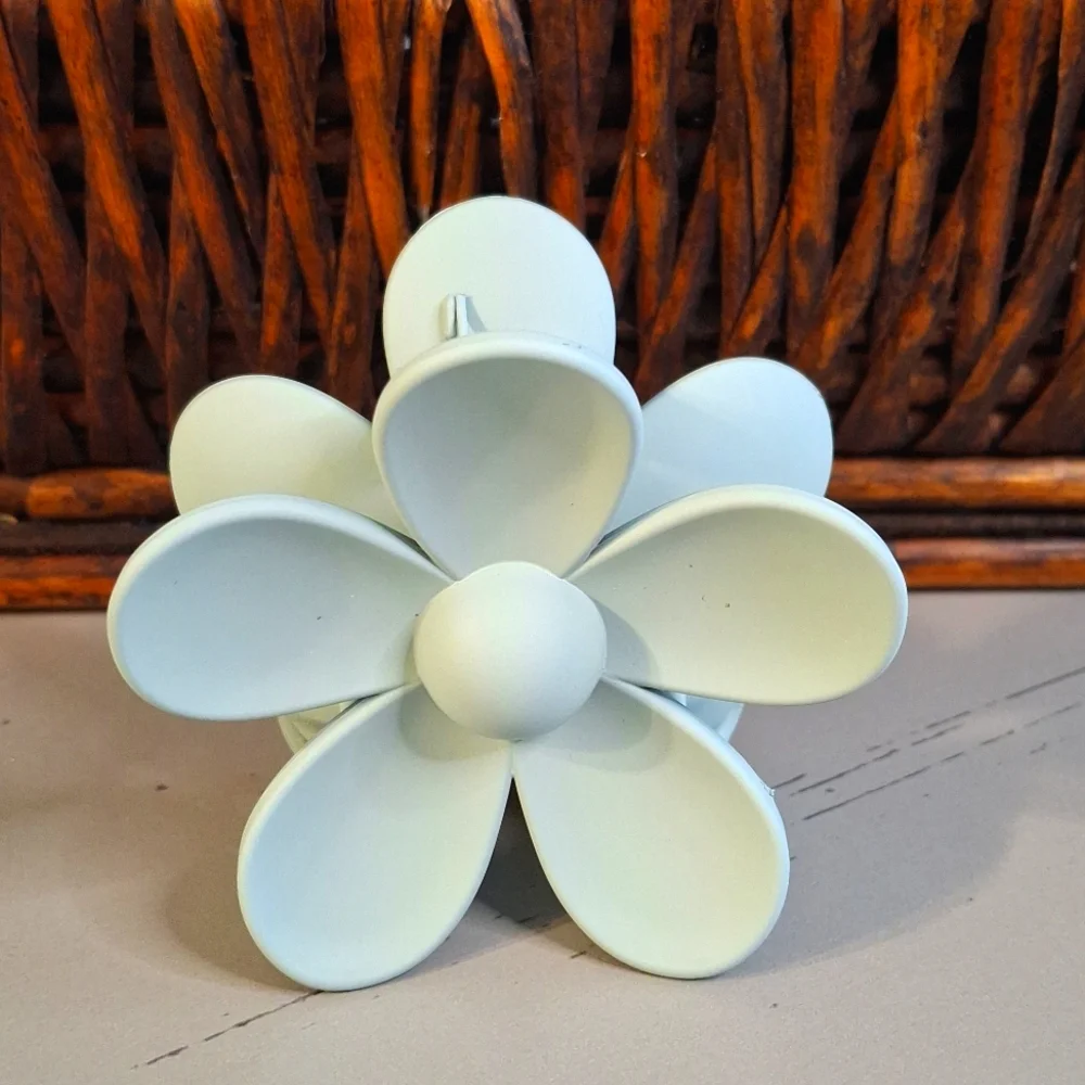 Flower Hair Clip